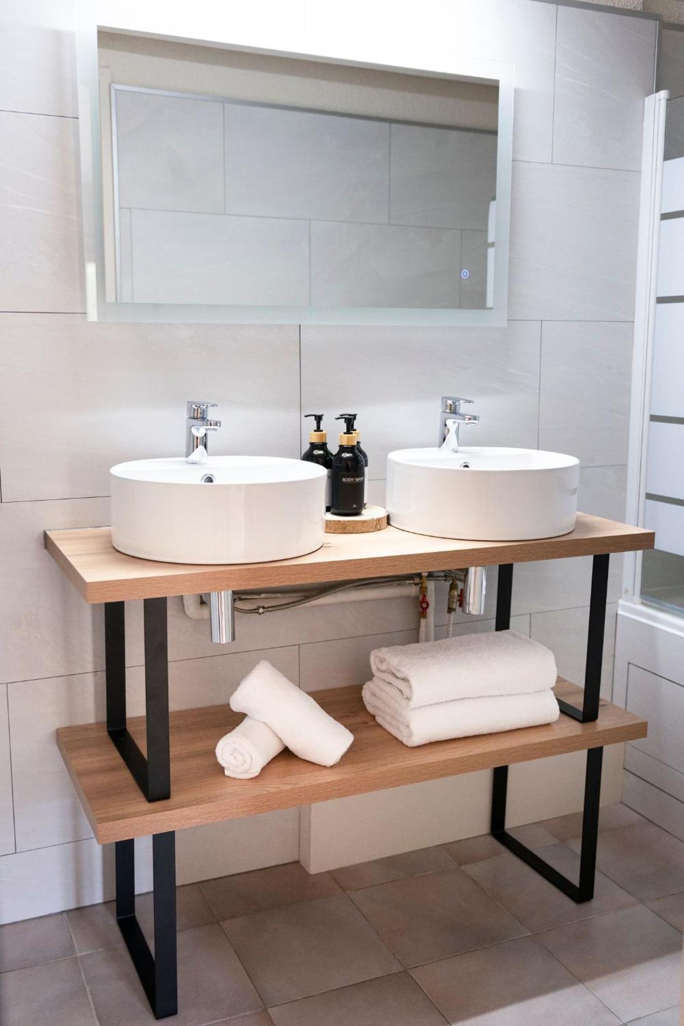 La Bastide De Montferrat Hotel Montferrat  Екстериор снимка